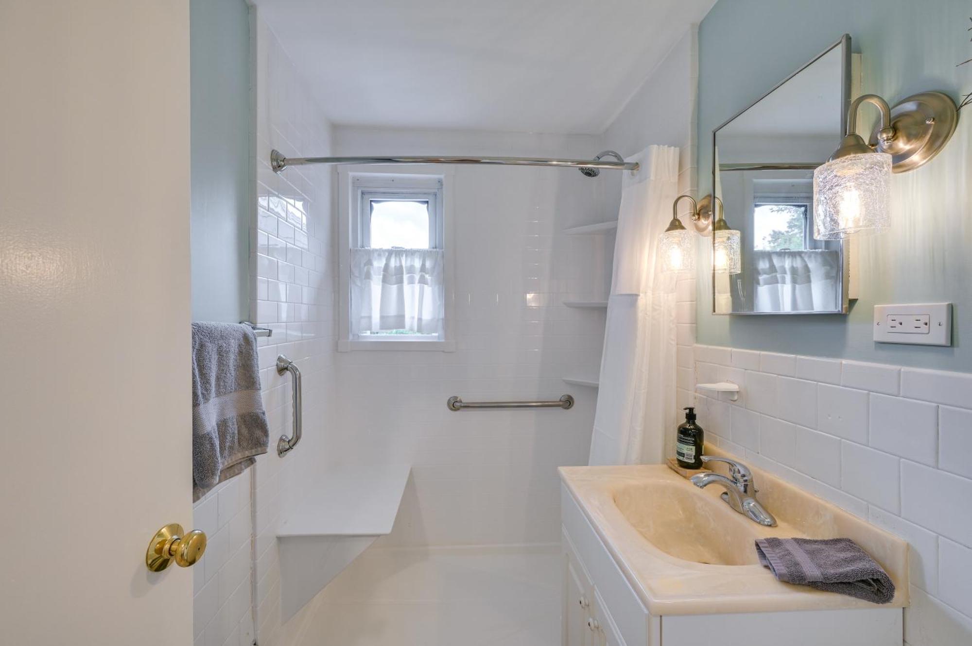 Apartament Marblehead Retreat With Sprawling Yard And Gas Grill! Zewnętrze zdjęcie
